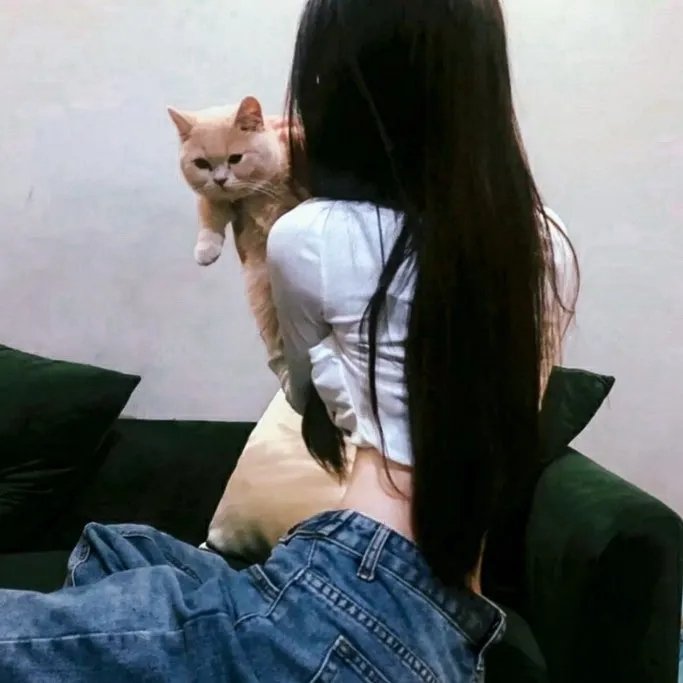 比基尼怪女